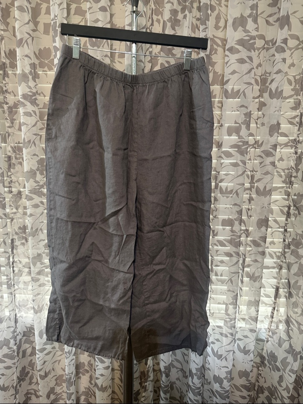 Flax Charcoal Cropped Linen-Blend Pants